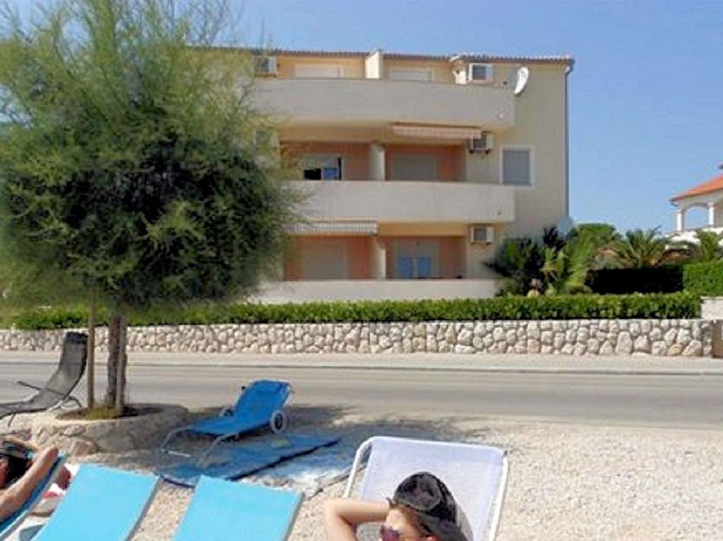 Beach Home Noemie Vir Zewnętrze zdjęcie
