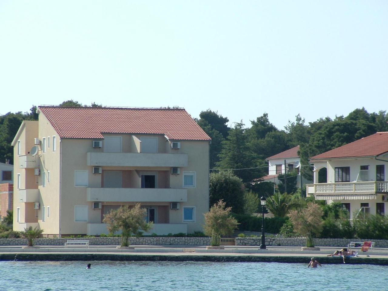 Beach Home Noemie Vir Zewnętrze zdjęcie
